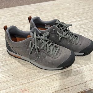 Brand new Oboz mens hiking boots. Never worn. No tags.